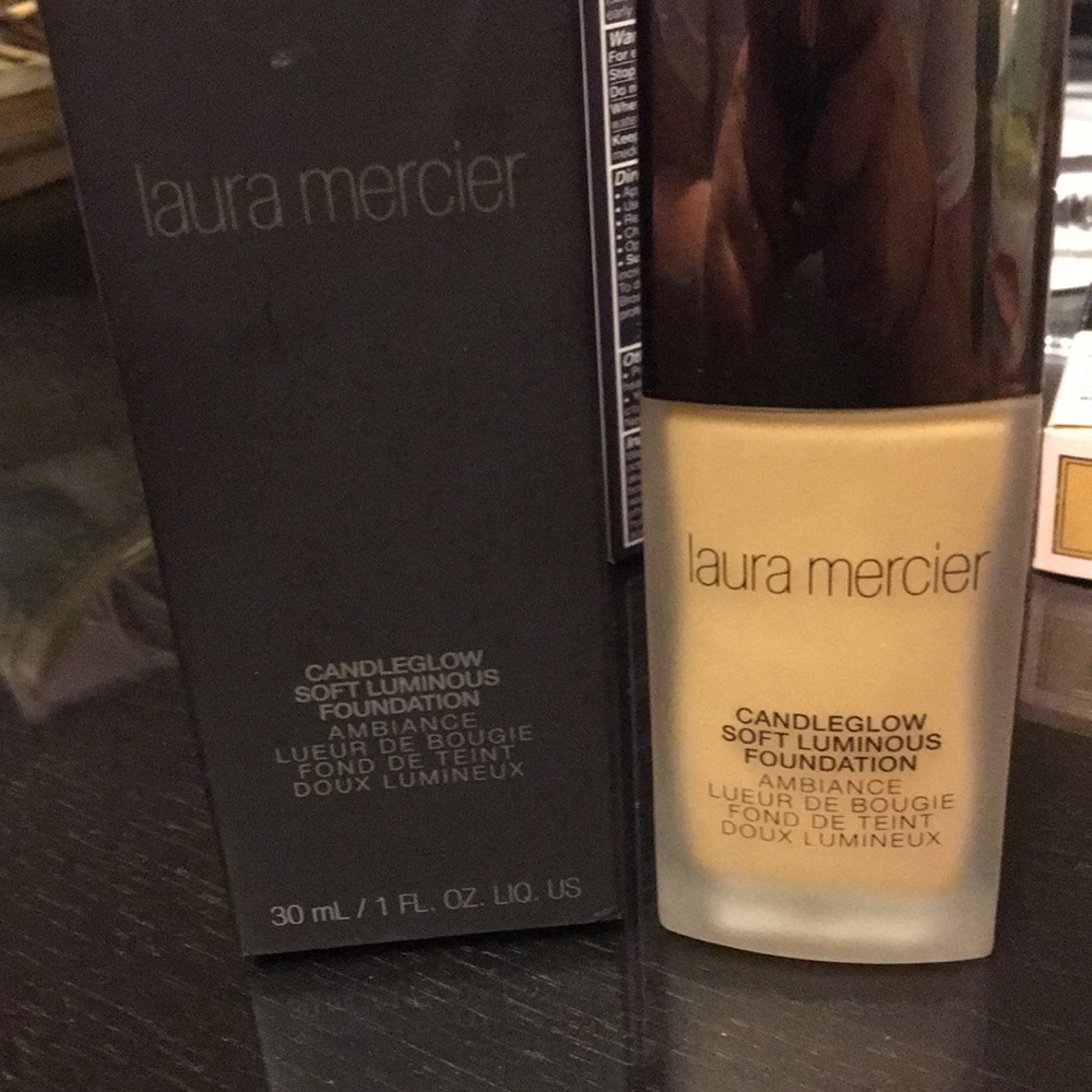 Laura mercier foundation